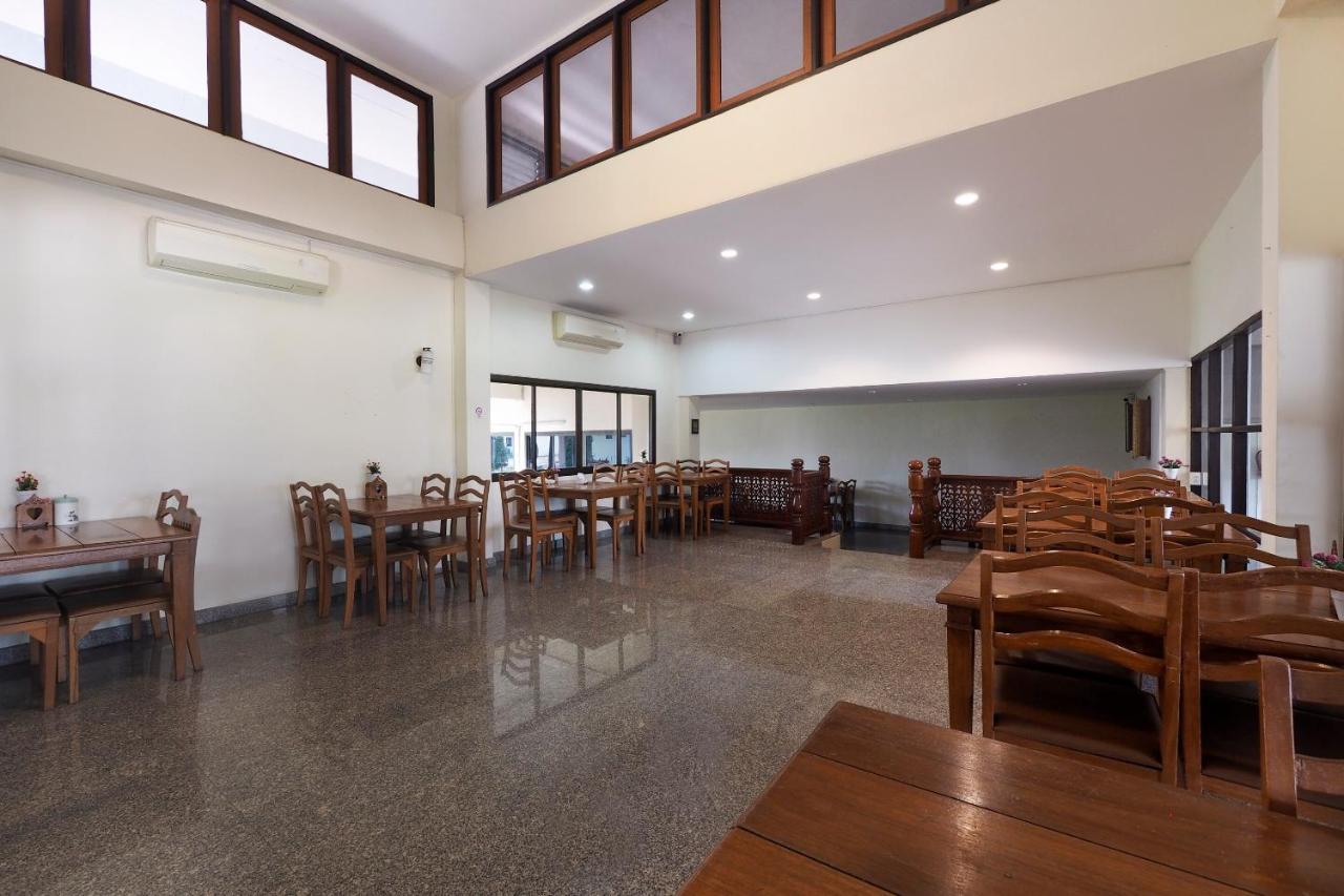 Oyo 859 Golden Land Hotel Chiang Rai Exterior photo